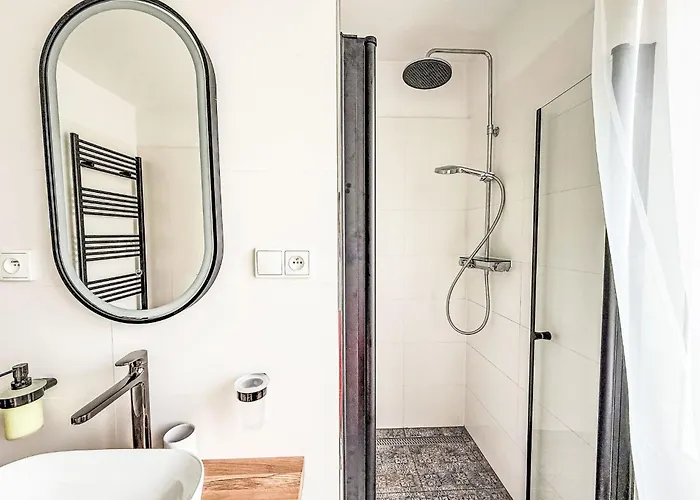 Vakantiehuis Valley Park 8 By Interhome *